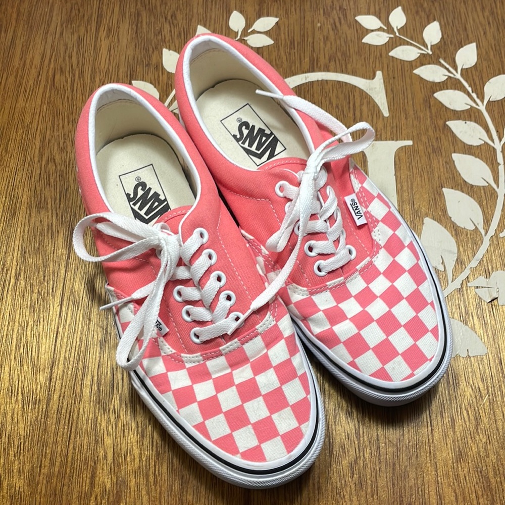 Vans Era Checkerboard Strawberry Skate Shoes. Men 7.5/women 9. New